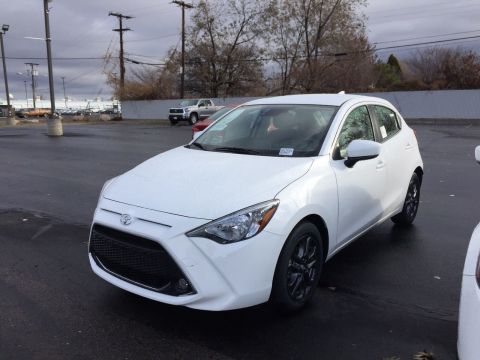 New 2020 Toyota Yaris Le Fwd Hatchback 4 Door